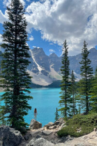 How to Get From Lake Louise to Moraine Lake (2026)